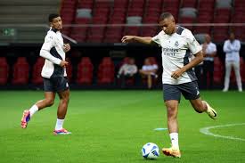 的表现尤为 的表现尤为